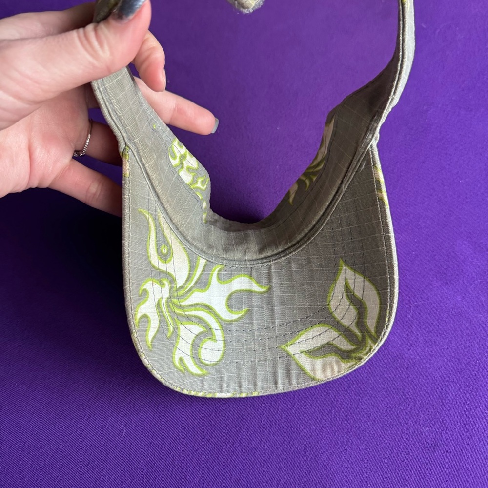 Sideout Women's Gray Visor Hat - Picture 4 of 10